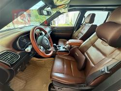 جیپ گراند شیرۆکی